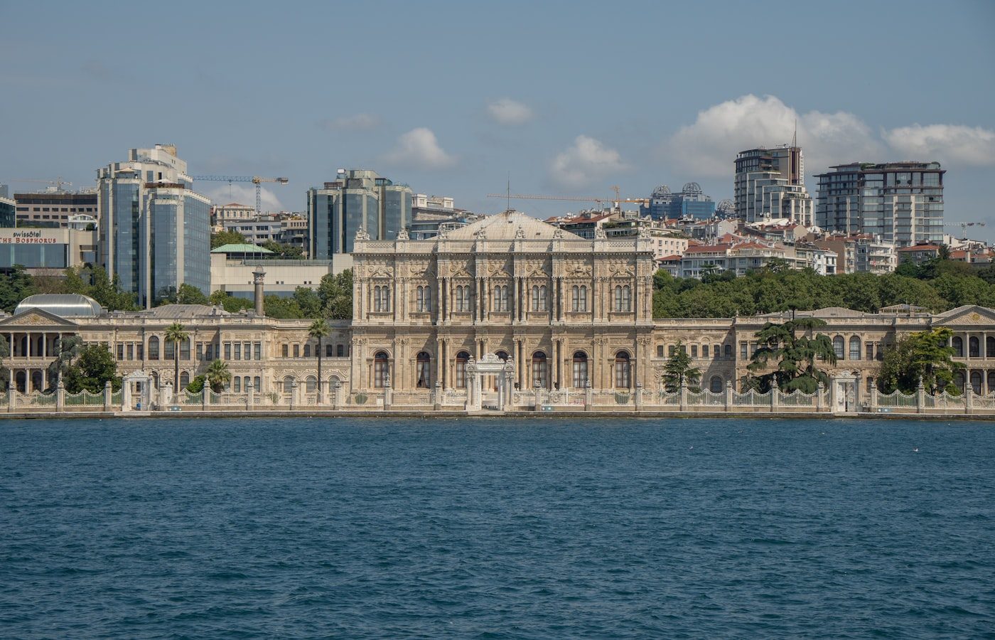 Dolmabahçe Palace & Basilica Cistern Tour